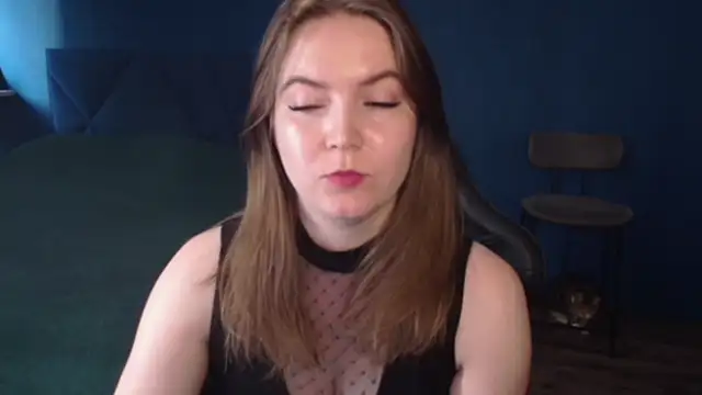 AlessaBlackMoon online show from June 26, 2026, 12:53 pm