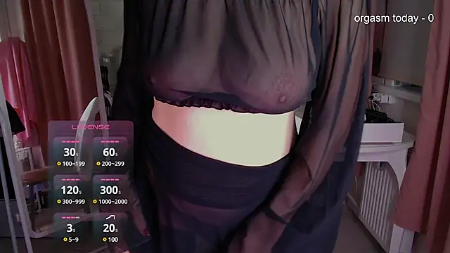 JuliaVilnet online show from February 11, 2025, 5:16 am