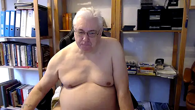 SchwanzhureXXL online show from January 29, 2025, 8:51 am