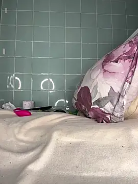 Snapshot of Anal_Top chatting on January 23, 2025, 11:37 am Anal Top online show from January 23, 2025, 11:37 am