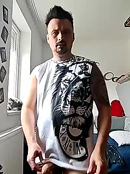 Luismiguel55 online show from March 27, 2026, 9:32 am