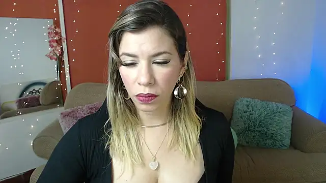 ms sofia x online show from January 4, 2025, 4:54 pm