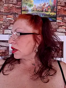 Hot Azaleea online show from March 12, 2025, 7:02 am