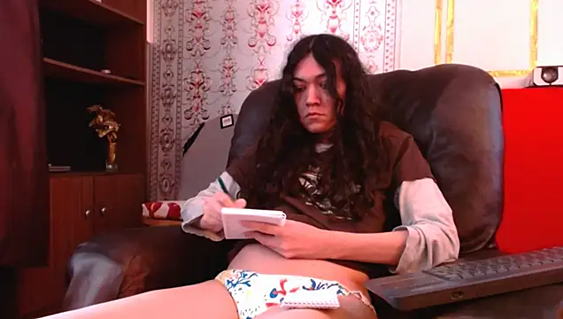 Snapshot of ShanyFerrati chatting on December 12, 2024, 10:20 pm ShanyFerrati online show from December 12, 2024, 10:20 pm