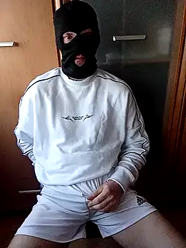 Snapshot of MlodyDres chatting on February 20, 2025, 6:39 am MlodyDres online show from February 20, 2025, 6:39 am