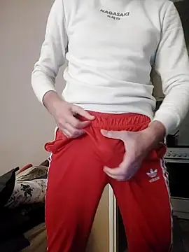 Snapshot of MlodyDres chatting on October 14, 2025, 4:41 pm MlodyDres online show from October 14, 2025, 4:41 pm