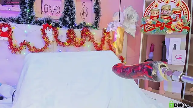 leylla  online show from December 17, 2024, 8:10 pm