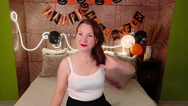 AliceeShy online show from November 1, 2025, 9:39 pm