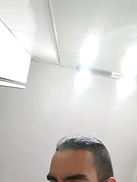 TommyMomentum online show from January 16, 2025, 5:32 am