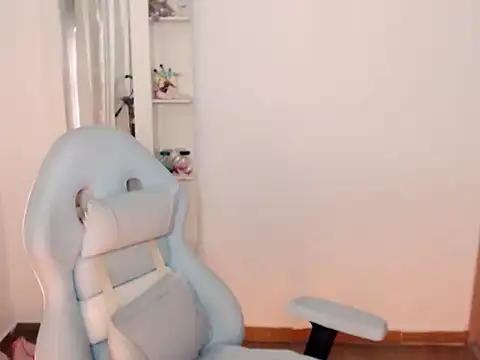 BOREAL MOON online show from April 20, 2026, 6:31 pm