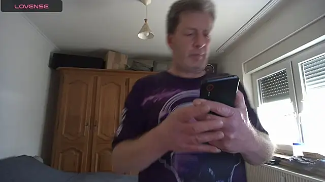 iliebetights online show from April 21, 2026, 9:59 am