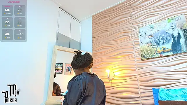 mia pineda online show from September 8, 2025, 8:19 pm