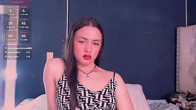 valen thompson online show from December 15, 2024, 3:56 am