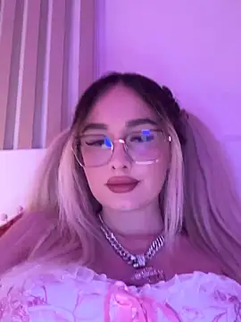 mollyxxx online show from February 3, 2026, 1:48 am