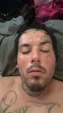 Snapshot of cesloer chatting on March 22, 2026, 8:23 pm cesloer online show from March 22, 2026, 8:23 pm