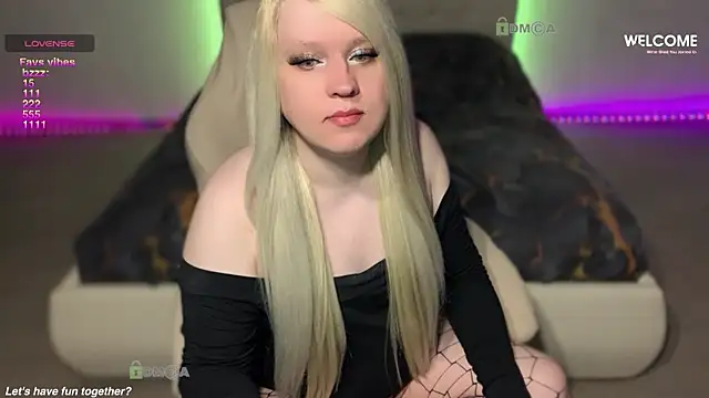 camsmiley online show from June 6, 2026, 1:32 am