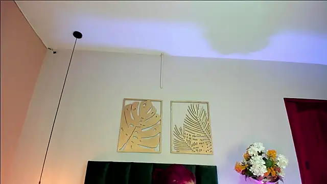 JupiteFox online show from March 31, 2026, 12:45 am