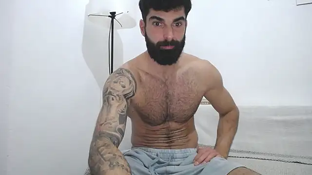 Verycutex online show from February 18, 2025, 3:10 pm