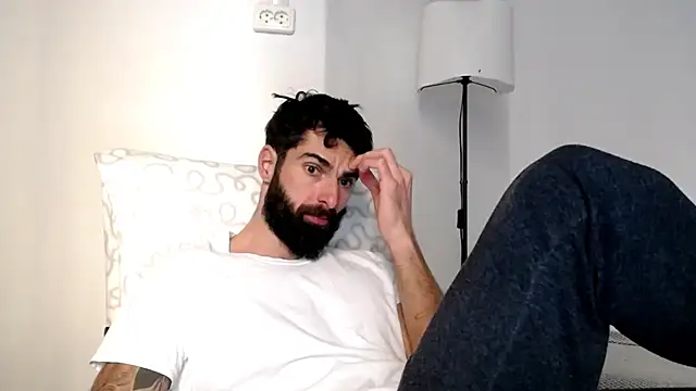 Verycutex online show from December 19, 2025, 10:11 am