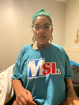 creamfilleddessert online show from October 7, 2025, 5:37 am