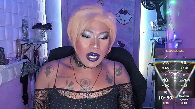 tsviolett online show from February 6, 2025, 9:06 pm