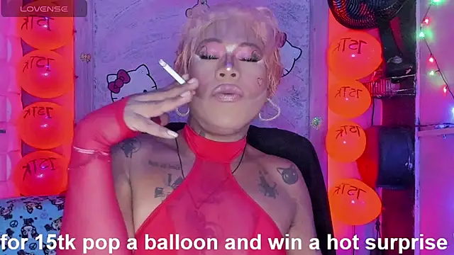 tsviolett online show from February 14, 2025, 5:25 pm