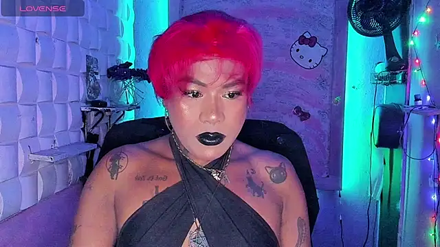 tsviolett online show from March 7, 2025, 5:38 pm