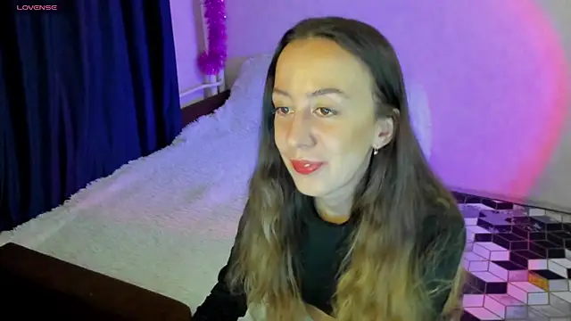 Snapshot of CurlySteph chatting on December 20, 2024, 4:36 pm CurlySteph online show from December 20, 2024, 4:36 pm