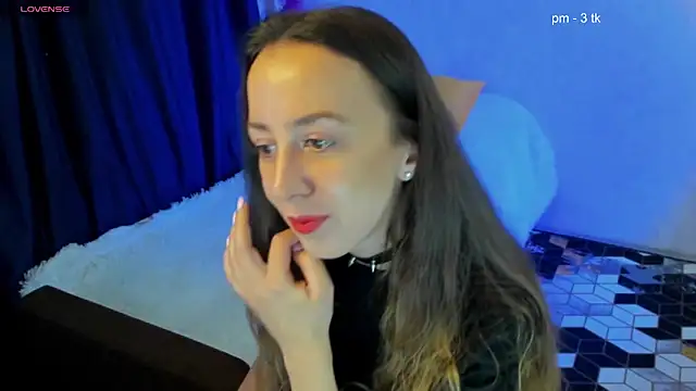 Snapshot of CurlySteph chatting on January 5, 2025, 8:21 pm CurlySteph online show from January 5, 2025, 8:21 pm