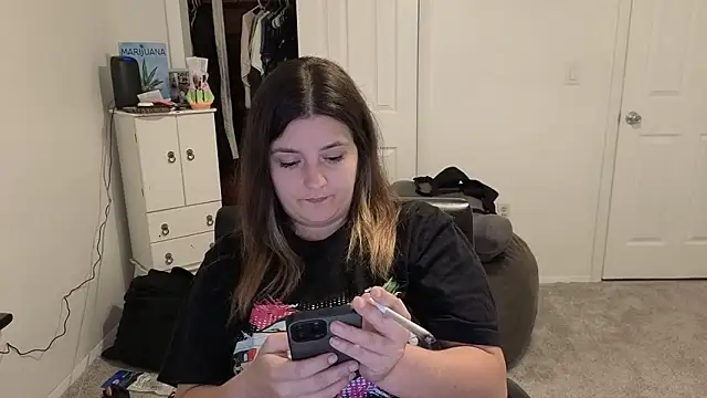 magicsparkles online show from April 3, 2026, 1:47 am