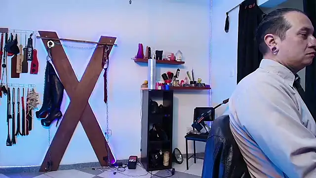 Snapshot of boy_n_girl chatting on January 15, 2025, 10:06 am boy n girl online show from January 15, 2025, 10:06 am