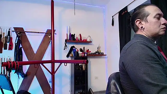 Snapshot of boy_n_girl chatting on February 20, 2025, 8:39 am boy n girl online show from February 20, 2025, 8:39 am