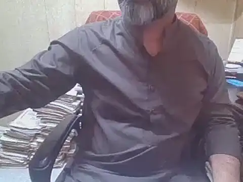 Snapshot of hairymaster95 chatting on October 10, 2025, 3:27 am hairymaster95 online show from October 10, 2025, 3:27 am