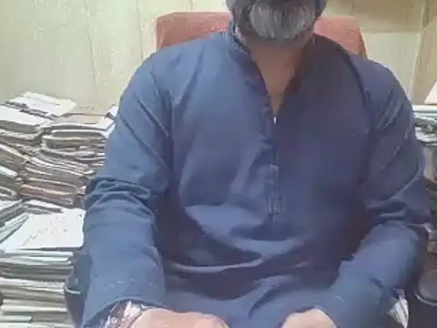 Snapshot of hairymaster95 chatting on November 3, 2025, 4:25 am hairymaster95 online show from November 3, 2025, 4:25 am