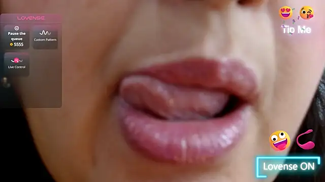 Kerly Doll online show from February 1, 2025, 7:23 pm