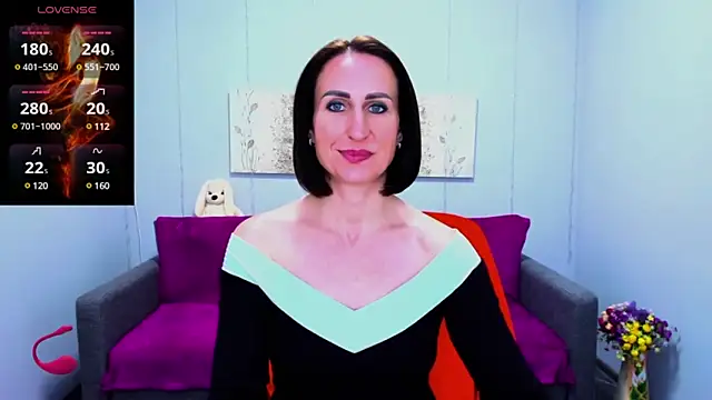 Nia Smithh online show from December 13, 2024, 4:05 pm