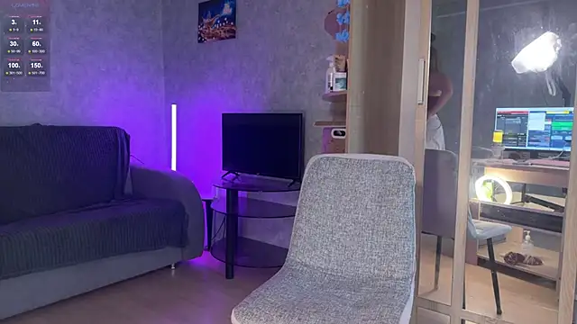 Snapshot of Tara_Bruno chatting on September 16, 2025, 8:04 am Tara Bruno online show from September 16, 2025, 8:04 am