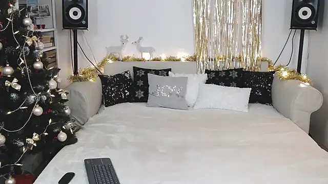 Snapshot of JaneDejaySC chatting on December 21, 2024, 8:54 pm JaneDejaySC online show from December 21, 2024, 8:54 pm