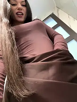  MiaQueen  online show from March 1, 2026, 11:07 pm