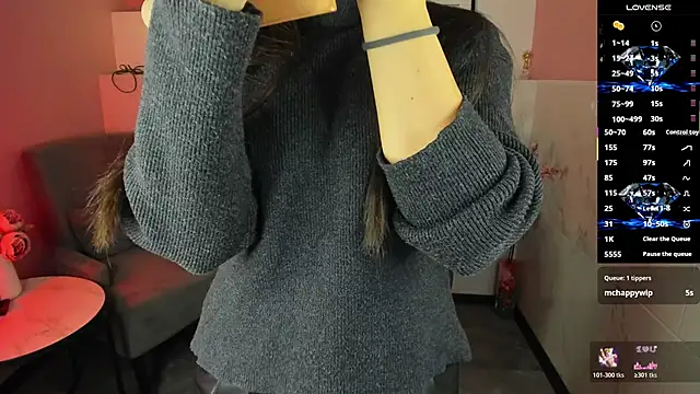 KylieMellow online show from December 17, 2025, 5:24 am