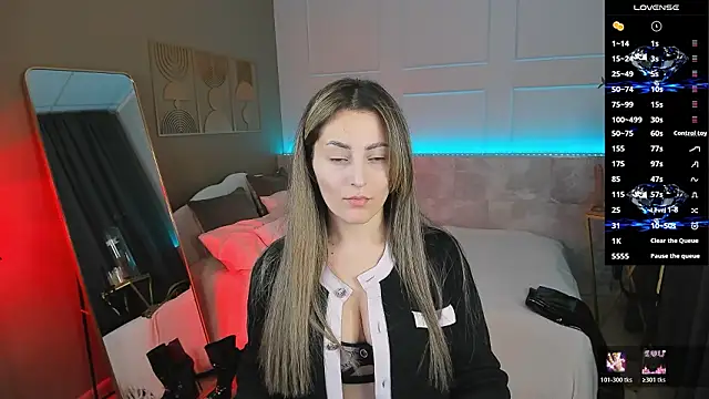 KylieMellow online show from March 31, 2026, 1:22 pm