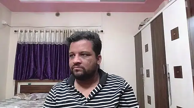 Snapshot of dhruv_love chatting on February 8, 2025, 5:39 pm dhruv love online show from February 8, 2025, 5:39 pm