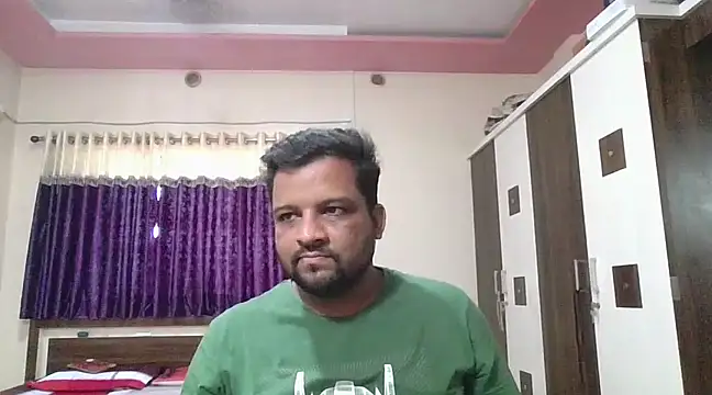 Snapshot of dhruv_love chatting on March 1, 2025, 7:51 am dhruv love online show from March 1, 2025, 7:51 am