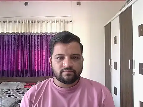 Snapshot of dhruv_love chatting on November 12, 2025, 4:02 am dhruv love online show from November 12, 2025, 4:02 am