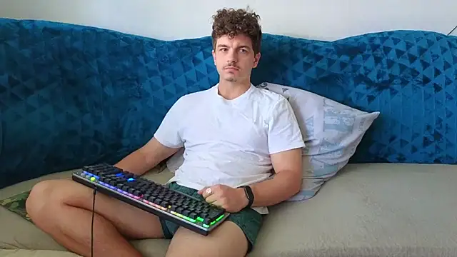 Snapshot of Remy_Miles chatting on September 11, 2025, 7:08 am Remy Miles online show from September 11, 2025, 7:08 am