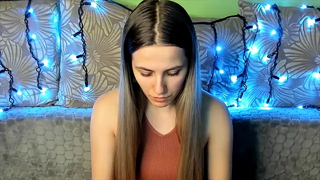 Snapshot of MaggieCake chatting on January 23, 2025, 1:30 am MaggieCake online show from January 23, 2025, 1:30 am