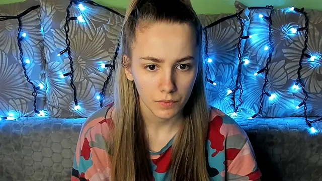 Snapshot of MaggieCake chatting on January 30, 2025, 5:30 am MaggieCake online show from January 30, 2025, 5:30 am