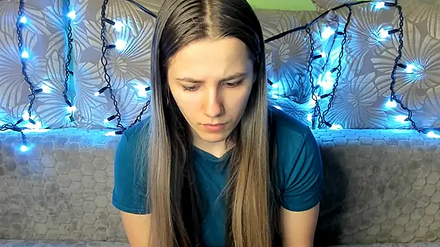 Snapshot of MaggieCake chatting on February 17, 2025, 3:15 am MaggieCake online show from February 17, 2025, 3:15 am