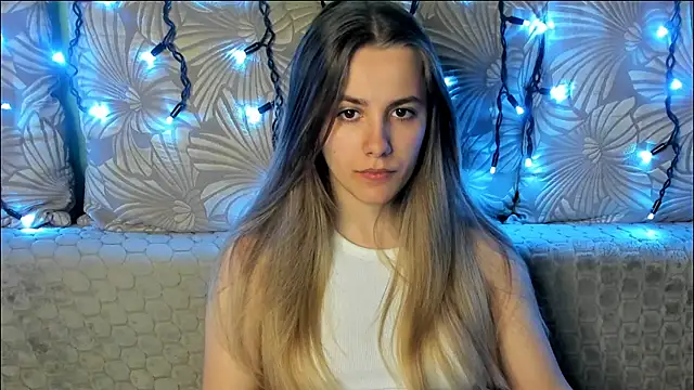 MaggieCake online show from April 9, 2026, 12:21 am