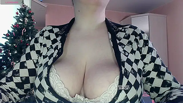 Mrs Dream online show from May 4, 2026, 10:00 am